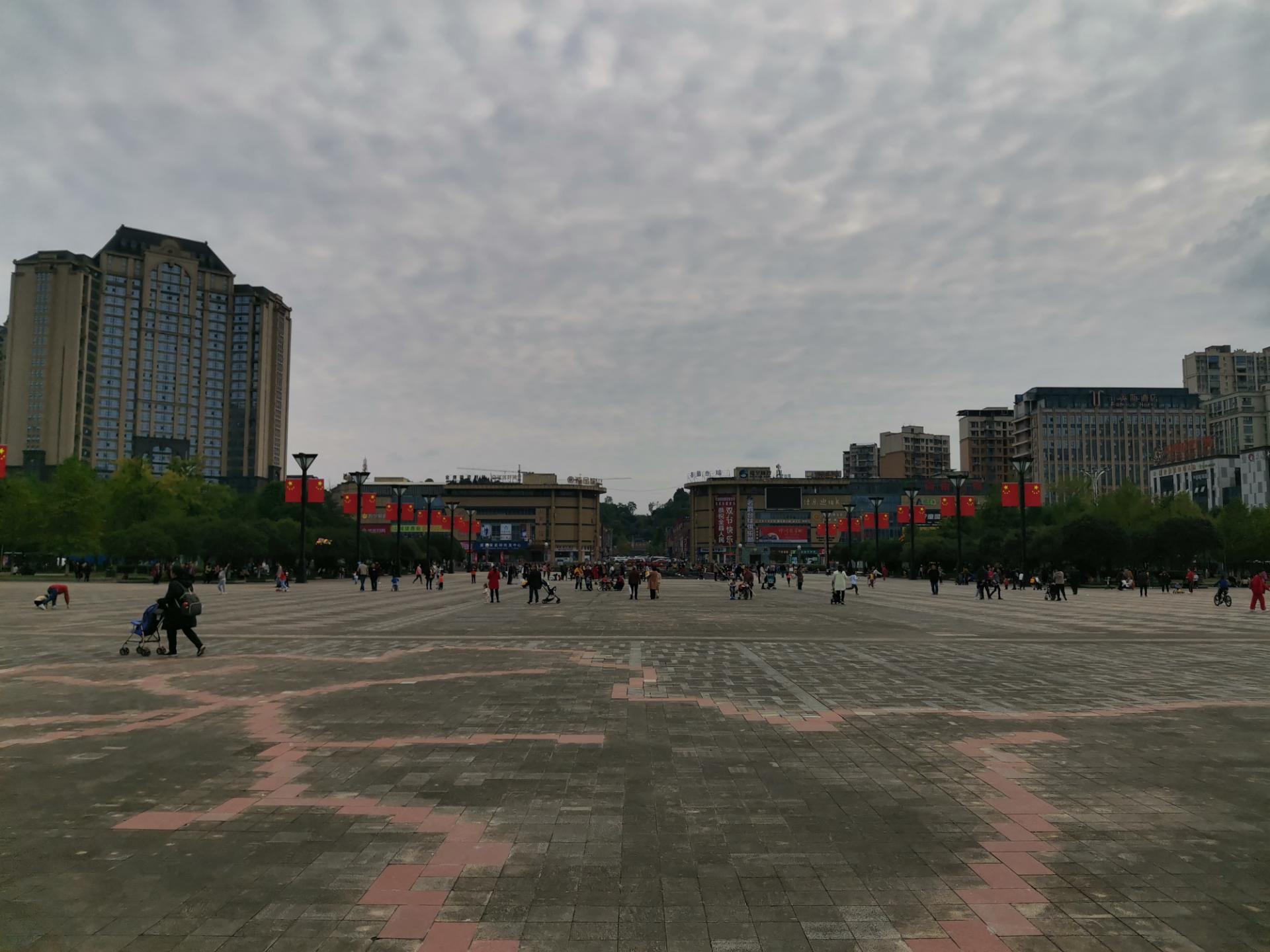 【小草原创】安岳新政府广场正在搭台,"比心世柠会,安岳诚邀您"系列