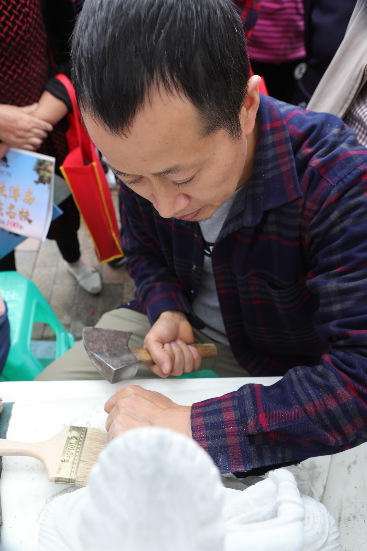 【小草原创】安岳佛雕工艺传承人邓永佳