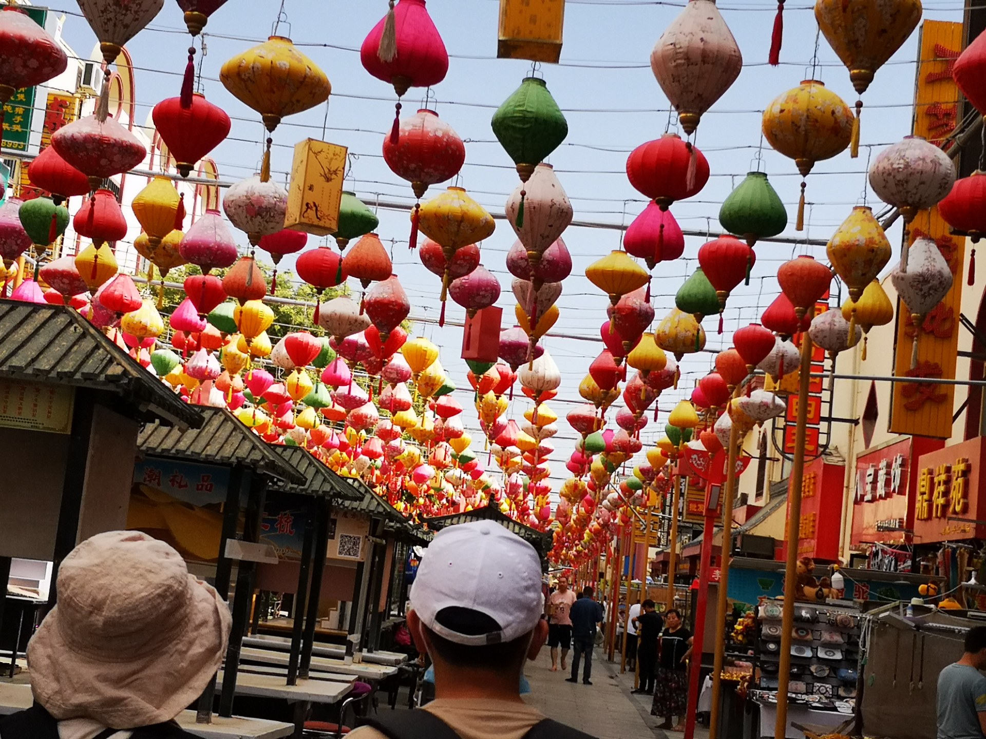 酒泉敦煌沙舟夜市下午一逛