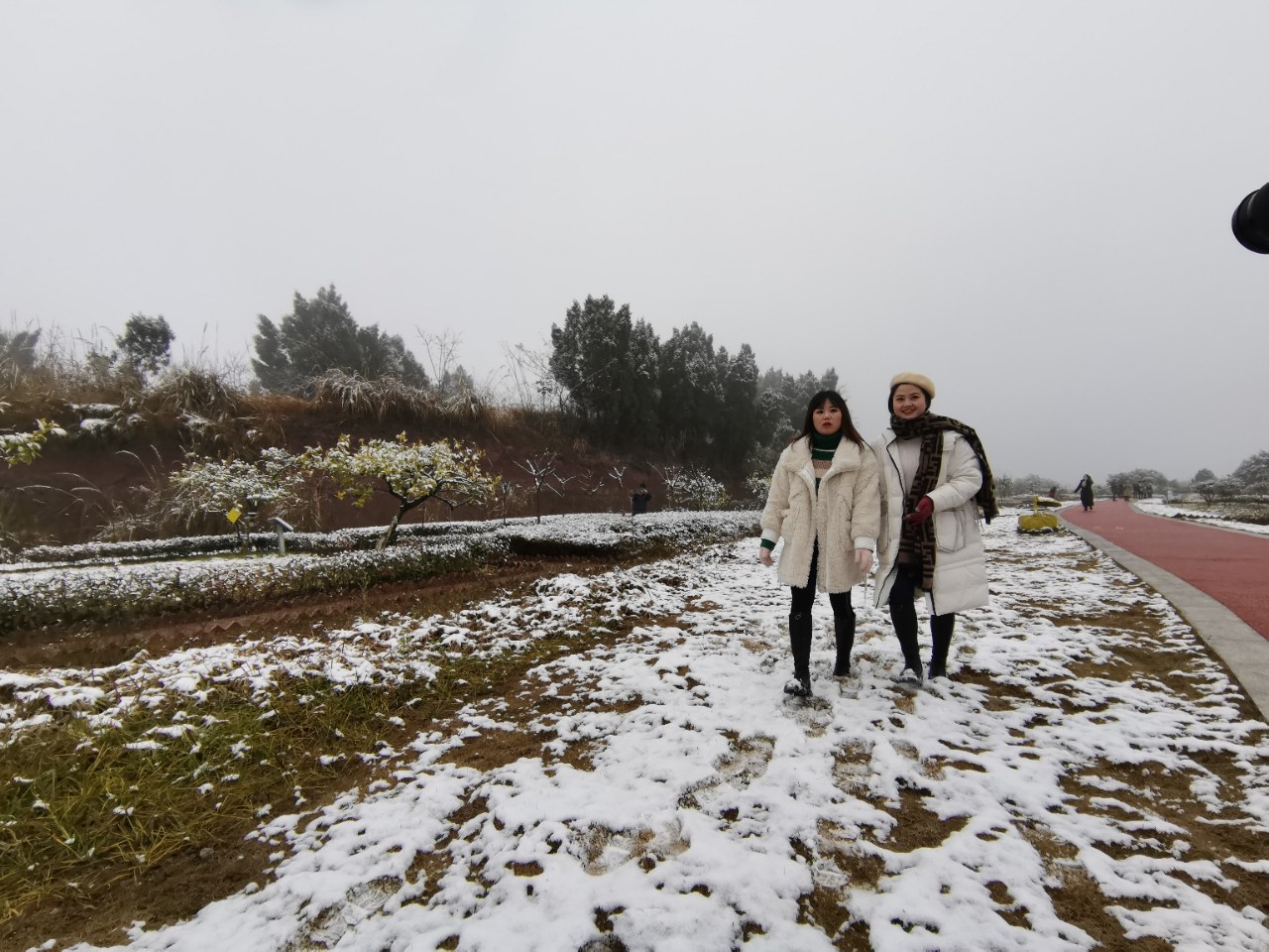 2021年1月8日,安嶽檸檬小鎮雪景隨拍.