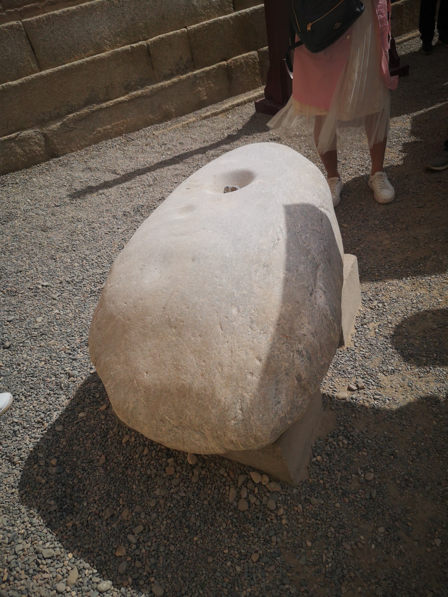 看看酒泉市嘉峪关"击石燕鸣"的悲凄故事