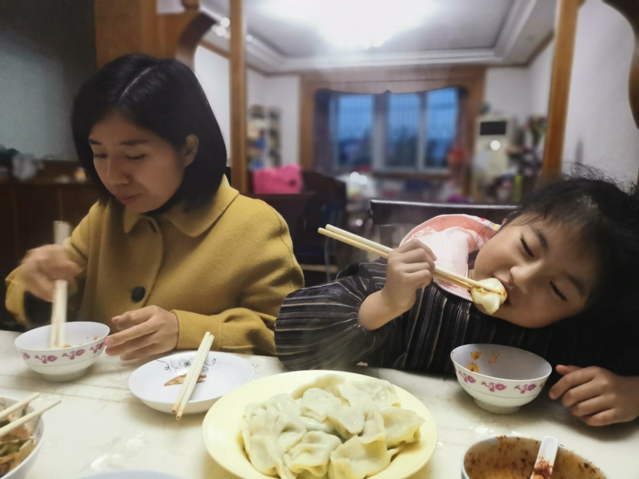 包饺子,吃饺子,过年夜,全家团圆迎新年