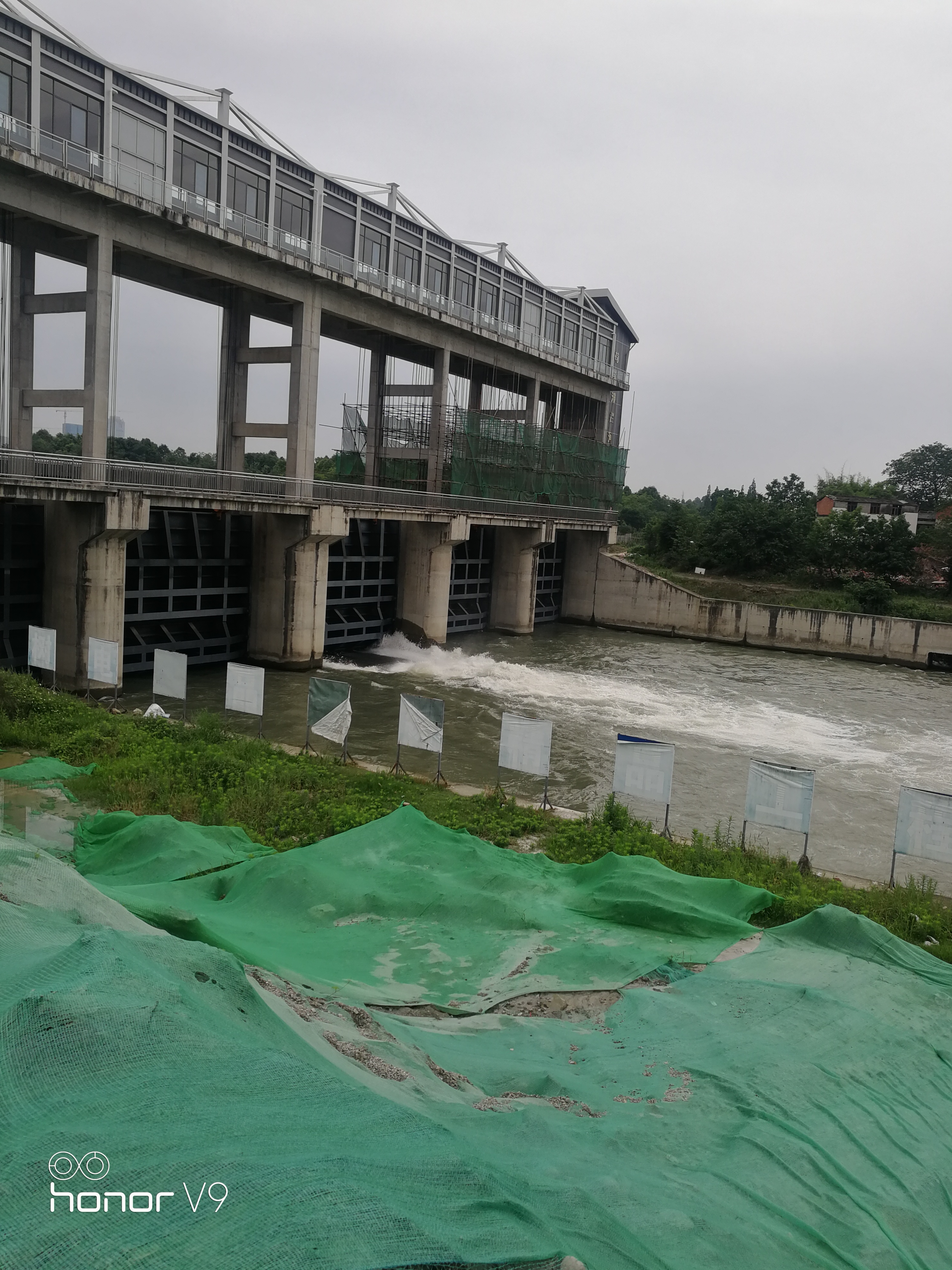 新都苟家滩毗河引水工程又开始放水了