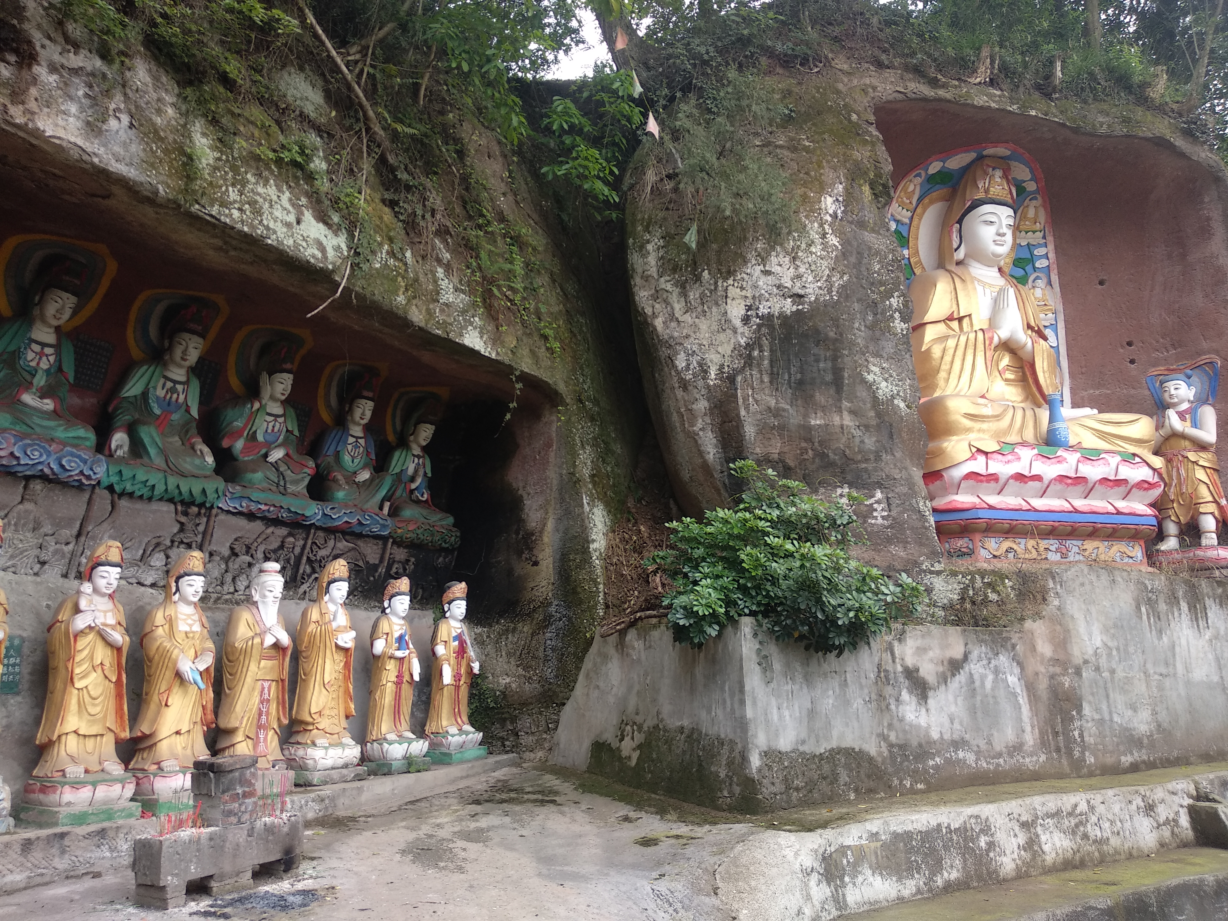 佛雕之都.安岳黄葛大佛景区!